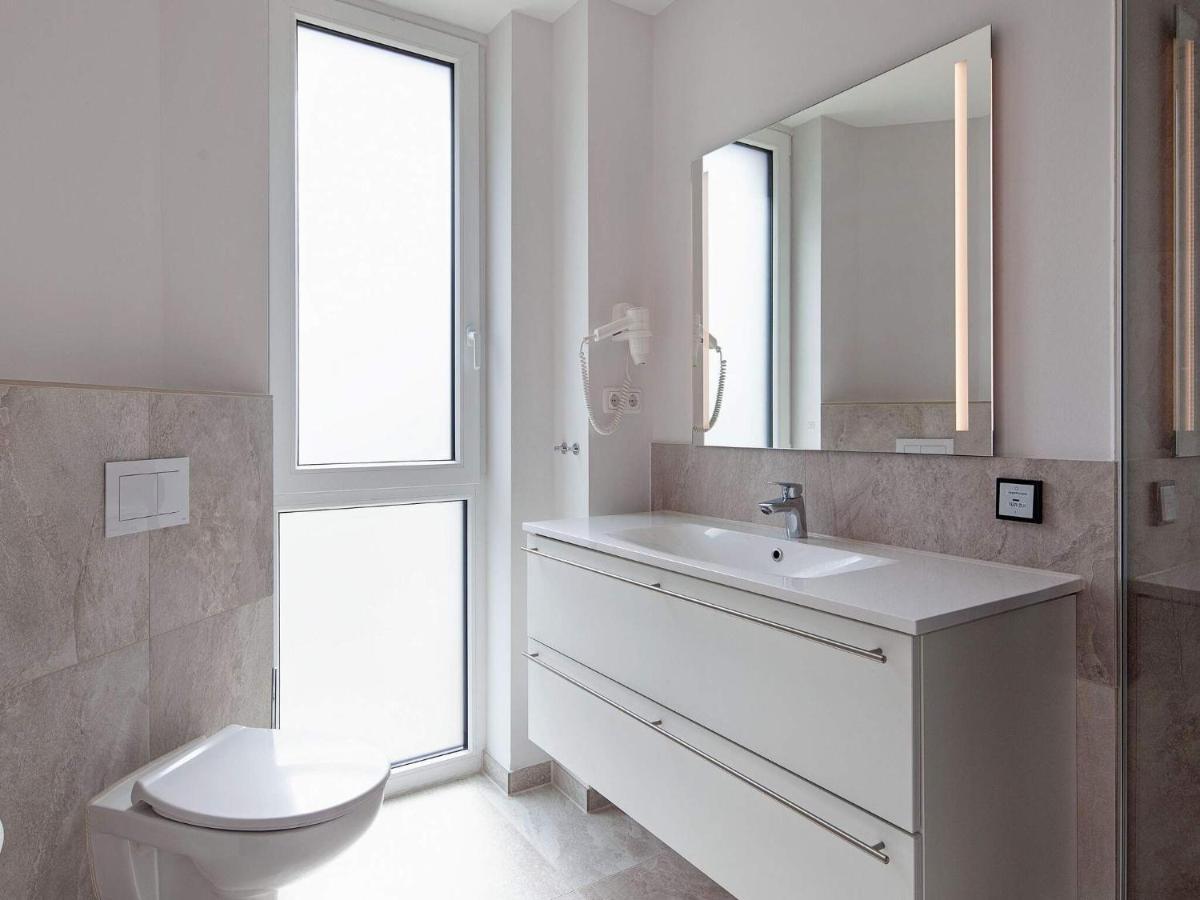 Apartment Xix